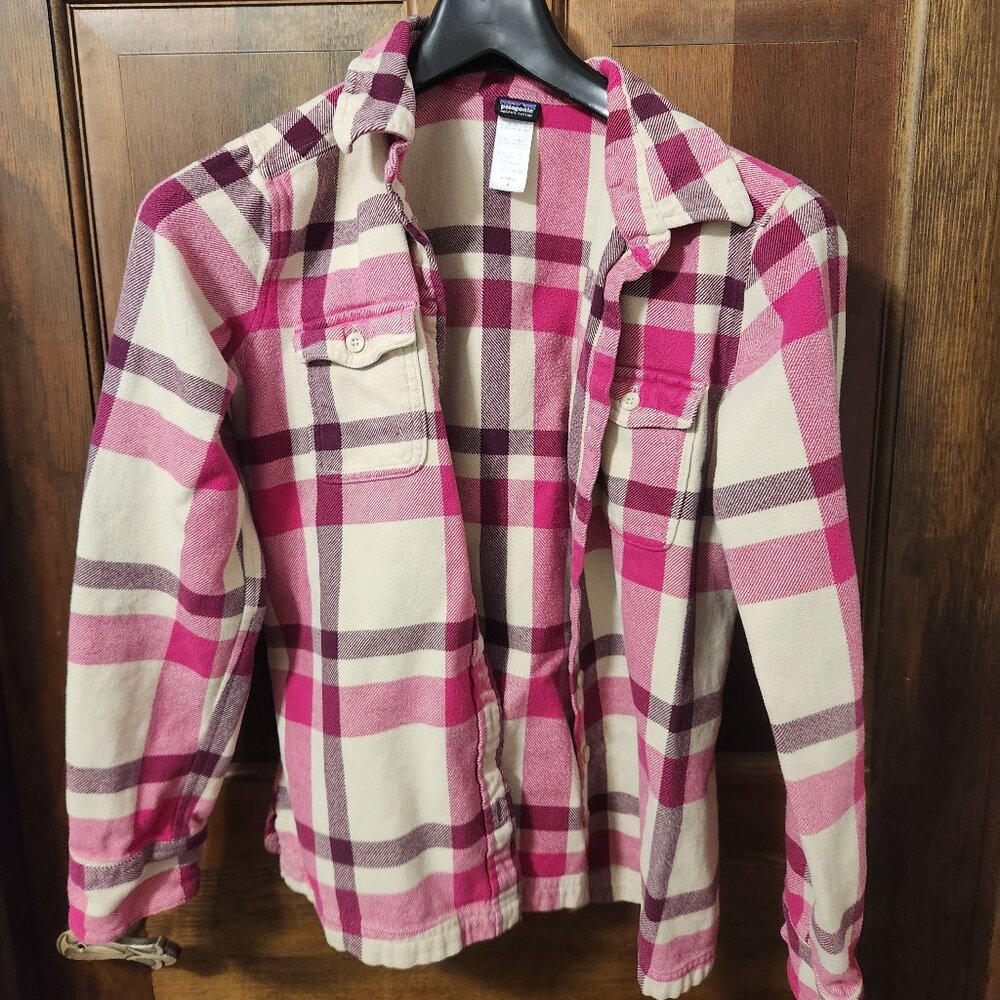 Patagonia Women's Button Down Shirt